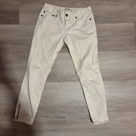 Free People Denim - Free People White Zipper Jeans Size 27